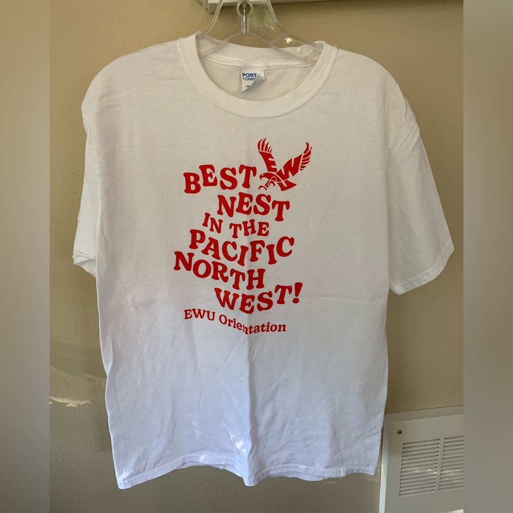 Eastern Washington University Orientation shirt size medium